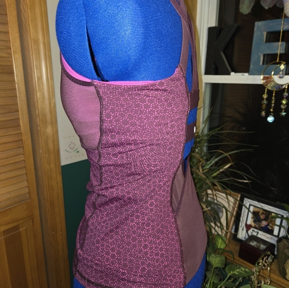 Lululemon Pink and Purple Mesh Tank Top Work Out Gym Tank - Picture 3 of 6